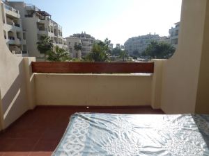 Lovely 2 Bedroom, 2 Bathroom Apartment with Pool