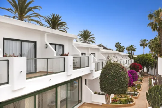 อพาร์ทเฮาส์ THB Flora