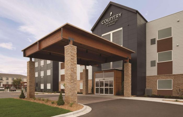 Country Inn & Suites by Radisson, Ft. Atkinson, WI