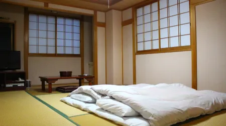 Shirahama Onsen Minshuku A Course Отели в г. Ширахама