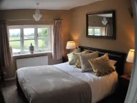 The Bowl Inn Hotels in Charing