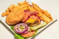 Holiday Inn & Suites ORANGE PARK - WELLS RD. by IHG - breakfast