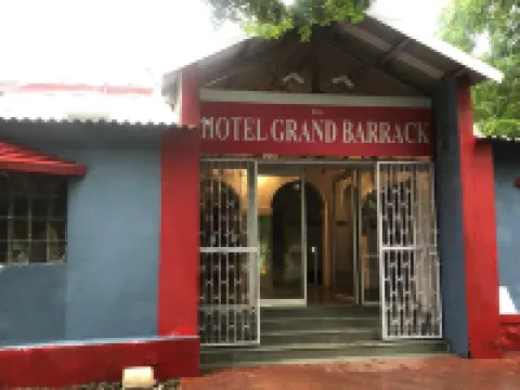 Hotel Grand Barrack Hotels in Khandwa