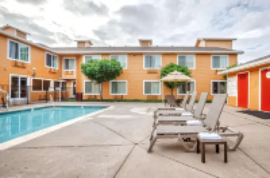 Quality Inn Near Six Flags Discovery Kingdom-Napa Valley Hotels in Vallejo