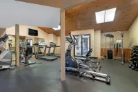 Best Western Plus Windjammer Inn  Conference Center - Gym