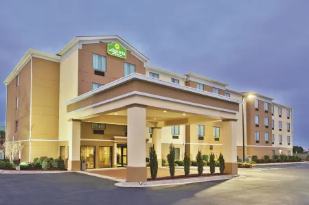La Quinta Inn & Suites by Wyndham Warner Robins - Robins AFB
