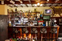 Tsitsikamma Village Inn - bars