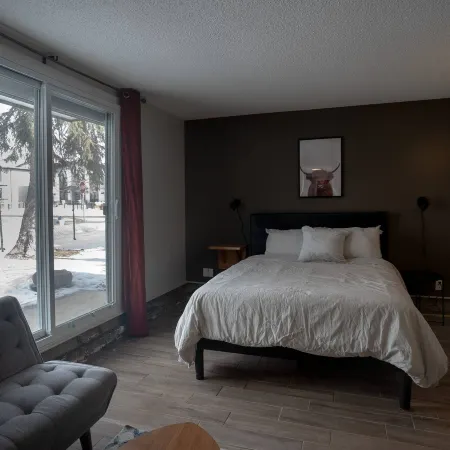 One Bedroom Condo Near Whyte Ave