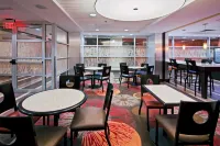 홀리데이 인 익스프레스 포트 로더데일 크루즈-공항 바이 IHG - 조식 운영