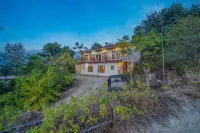 LaHermitage Resort