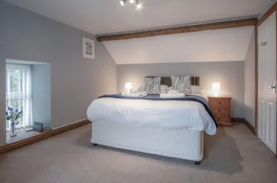 Rose Coach House - 3 Bedroom Cottage - Pendine Hotels in 