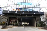 Gwangju Hanam Hotel the Terrace Hotel dekat 1913 Songjeong Market