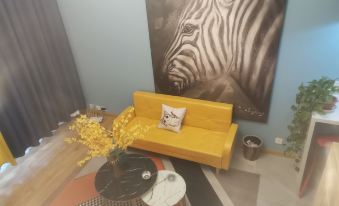 Fangdong Zhao Sister Apartment (Nanxin Xidao No. 1)