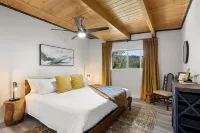 The Matterhorn Manor by AvantStay Harry Potter Inspired A-Frame Home w Hot Tub Views