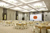 Harris Hotel Sentraland Hotels in Central Semarang