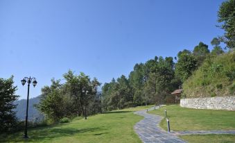 Samsara Luxury Cottages & Spa, Chail Hills