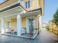 La Casa dei Limoni di Valeria Hotel in zona Villa Puccini