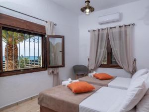 Atalanti Seaside Junior Suite 1