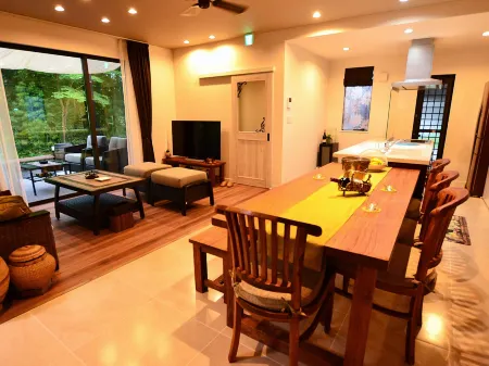 Liburan Отели рядом с достопримечательностью «Narusawa Ice Cave»