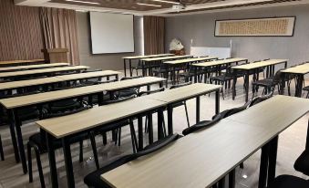 Starway Hotel(Fuxin Jiefang Plaza store)