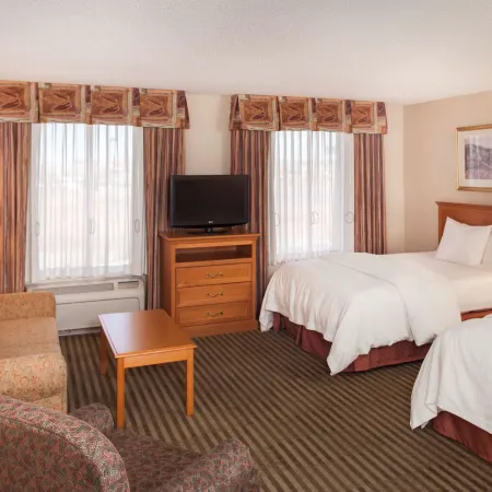 Hampton Inn & Suites Addison