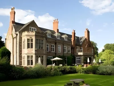 Rothley Court Hotel by Greene King Inns Hotels near Loughborough War Memorial and Carillon