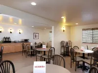 Super 8 by Wyndham Bremerton