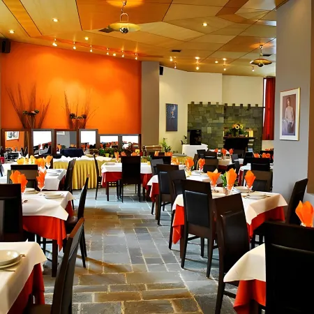 Arahova Inn Hotel