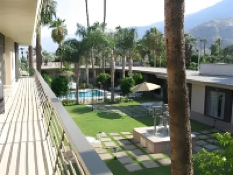 7 Springs Inn & Suites Hotels in Palm Springs