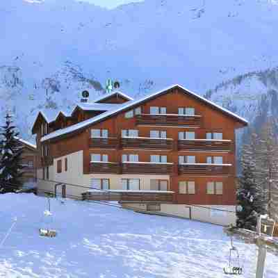 Hôtel Emeraude Hotel Exterior