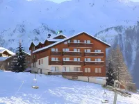 Hotel Emeraude