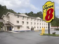 Super 8 by Wyndham la Vale/Cumberland Area Hotels in Cumberland