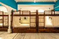 Hostel Mantra - Hostels