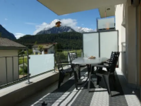 Ferienwohnung SOTRACHÖGNA EG Hotels in Scuol