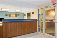 Super 8 by Wyndham Azusa Hotels in Glendora