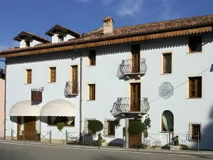 ホテル カーサ パヴェーシ