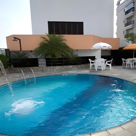 Cosmopolitan Praia Flat