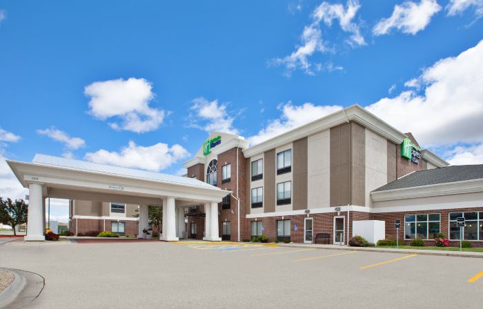 Holiday Inn Express & Suites BUFFALO by IHG