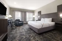 La Quinta Inn & Suites by Wyndham Tulsa Airpt / Expo Square