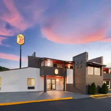 Super 8 by Wyndham Bridgeport/Clarksburg Area
