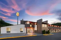 Super 8 by Wyndham Bridgeport/Clarksburg Area Hotels in Clarksburg