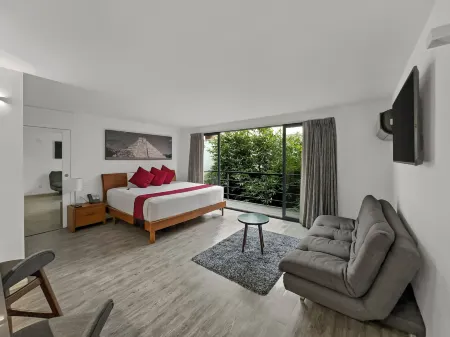 Armonik suites By Casanevo - King Bed Suite