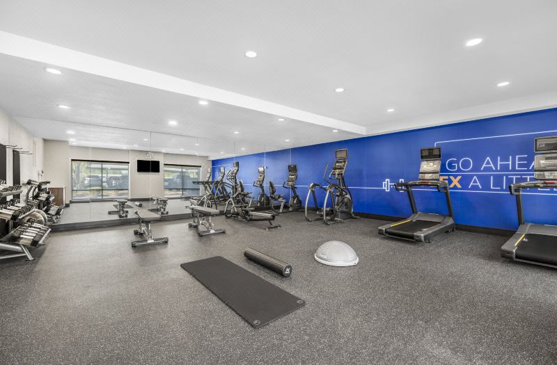 Holiday Inn Express & Suites Phoenix West - Tolleson by IHG photo 4