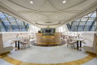 The Hotel Galleria Jeddah, Curio Collection by Hilton