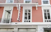 Hôtel du Nord Hotels near Palais de l'Ile