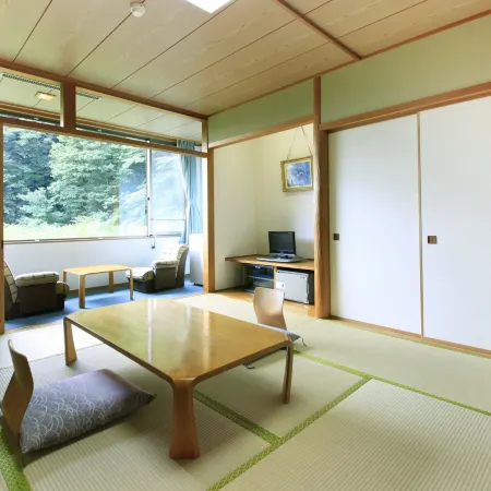 Achi no Sato Hirugami