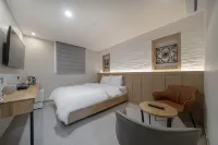 Seongnam NYX Hotel di Seongnam-si