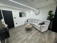 Luxury Flat in Uxbridge