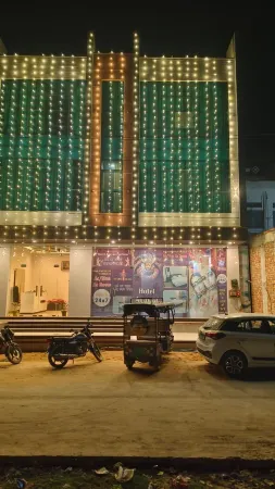 HOTEL ANAYAA FAIRVIEW Отели рядом с достопримечательностью «KHATU SHYAM JI»