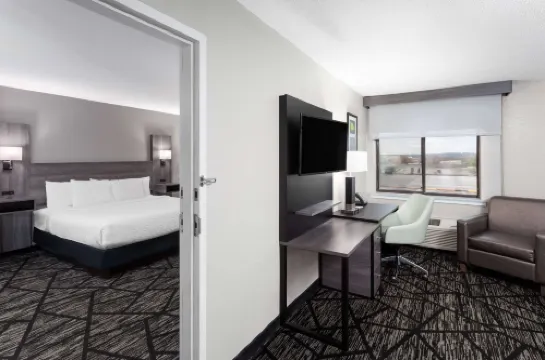 La Quinta Inn by Wyndham Cleveland Independence Hotels in Independence